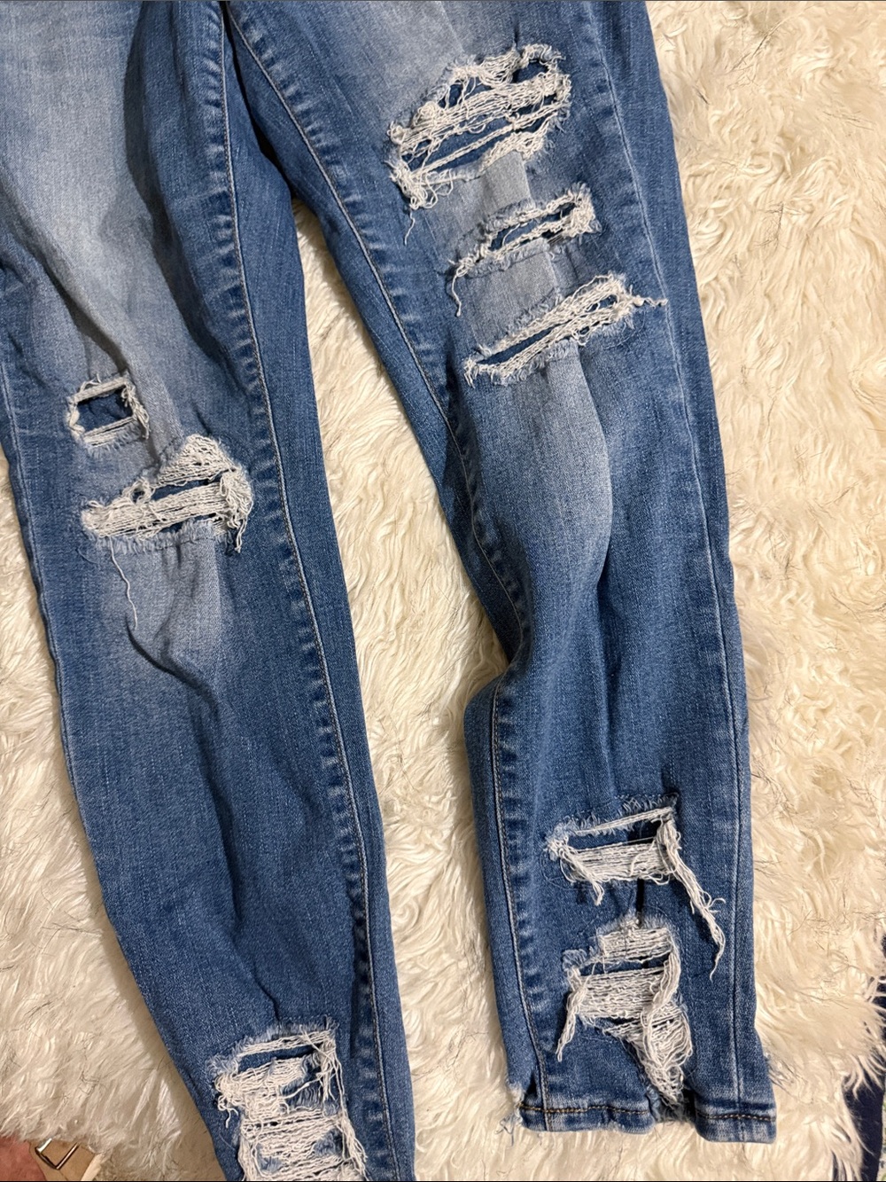 American Eagle Outfitters Medium Blue Distressed Skinny Jeans - Picture 3 of 4